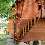гірська хатина Holiday home Mykulychyn